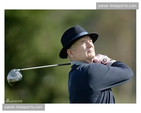 李旻宇在圆石滩职业业余配对赛并列第二,世界排名从52位上升到31位 李旻宇在圆石滩职业业余配对赛并列第二,世界排名从52位上升到31位